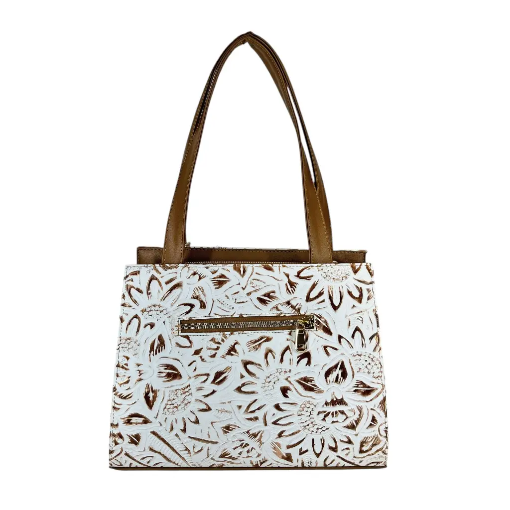 B6LUCGMBLOS (3).webp