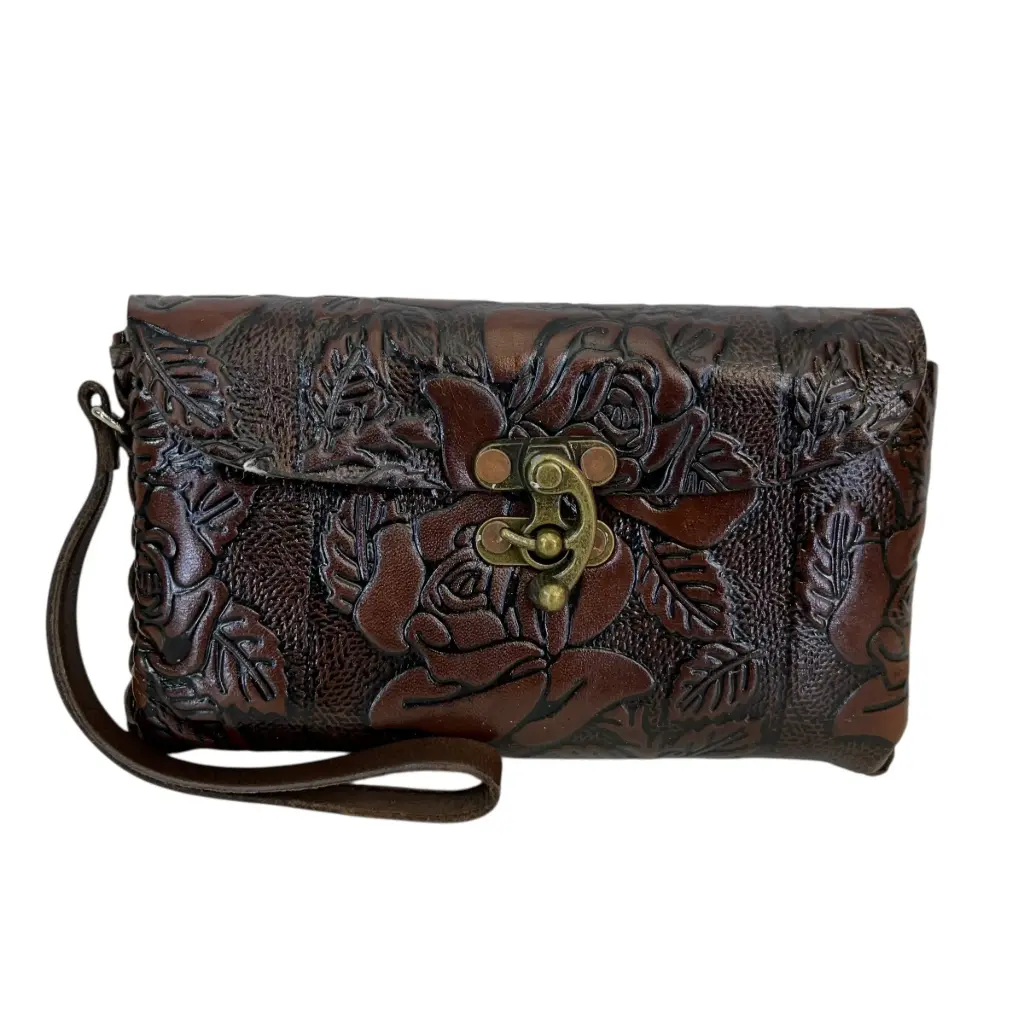 MUÑEQUERA VAQUETA CINCELADA 